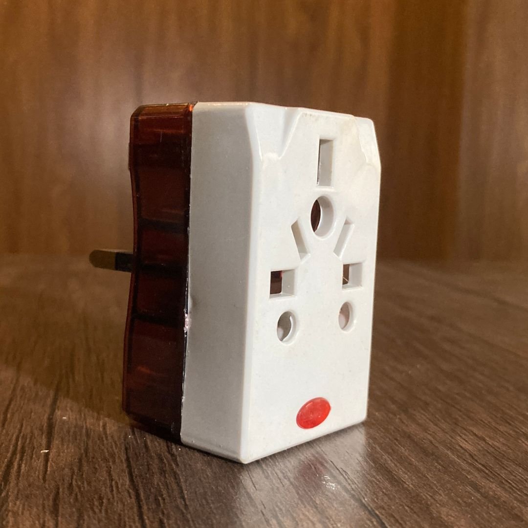 Universal 3-Pin Socket Adapter